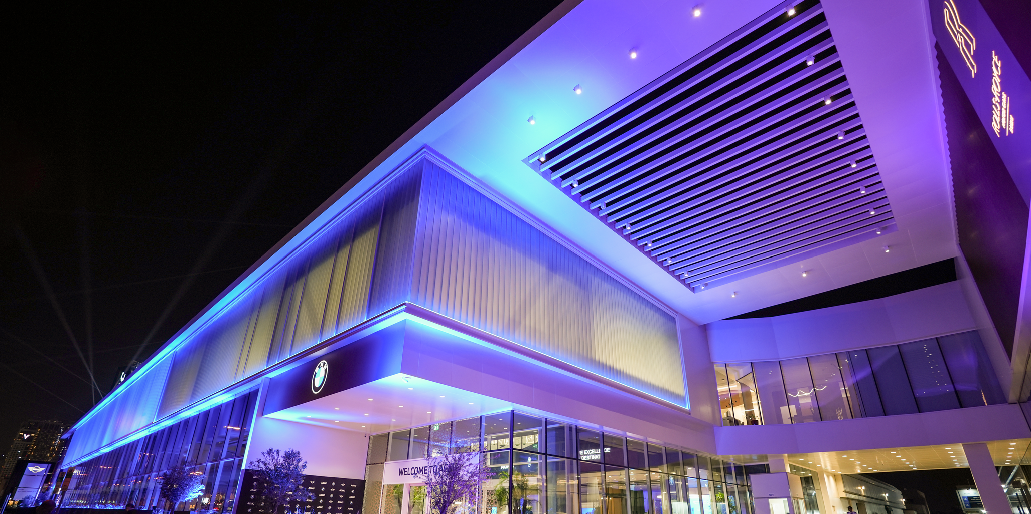 ROLLS-ROYCE, BMW & MINI SHOWROOM SZR