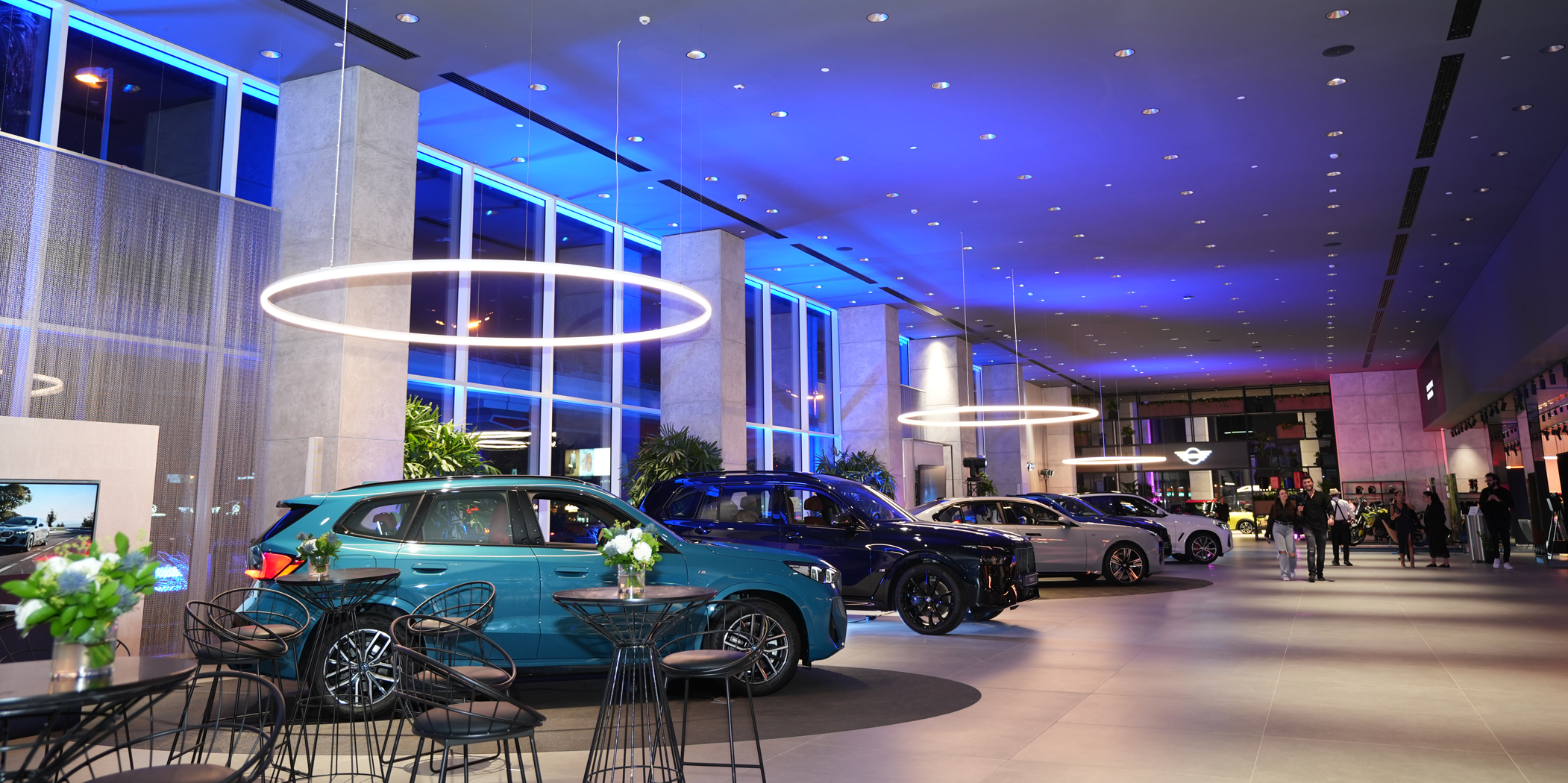 ROLLS-ROYCE, BMW & MINI SHOWROOM SZR