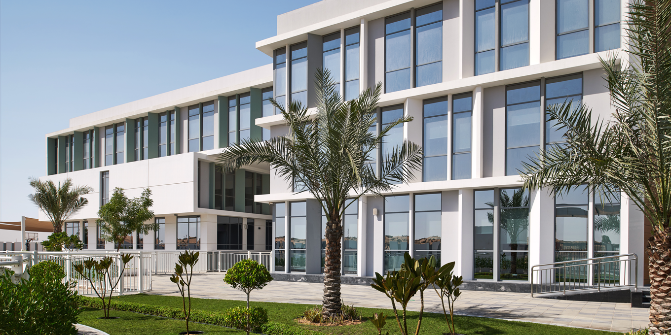 INTERNATIONAL SCHOOL OF  CHOUEIFAT