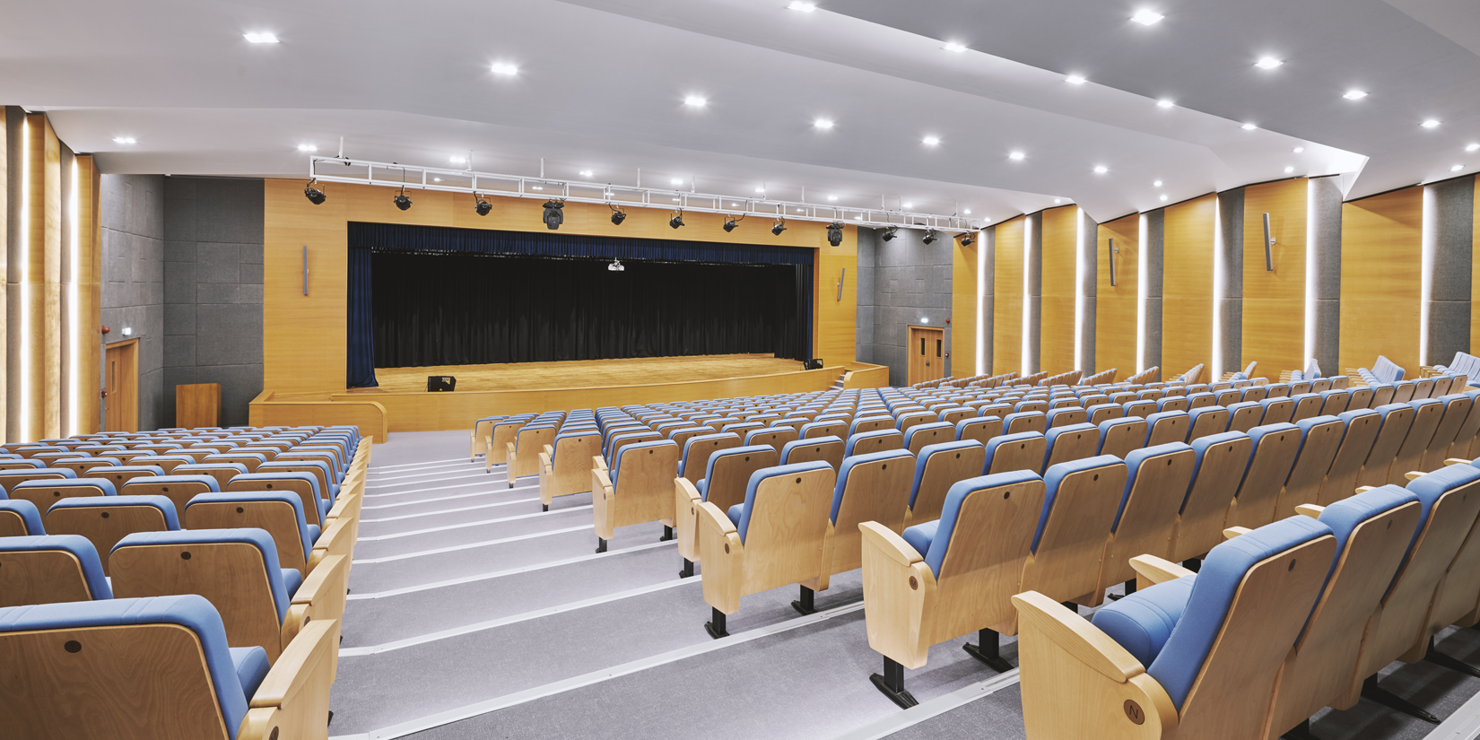 INTERNATIONAL SCHOOL OF  CHOUEIFAT